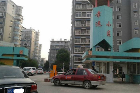 市中区湖西景苑B区3室2厅1卫126平米
